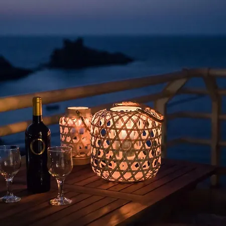 Luxury Seaside House In Mades Heraklion Agia Pelagia (Kreta)